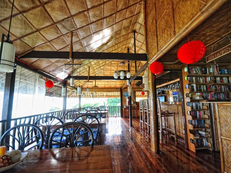 Villa De Pico Highland Beach Resort Puerto Galera Bagian luar foto